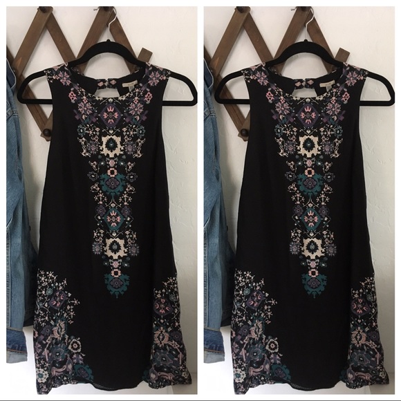 urban outfitters black motif dress